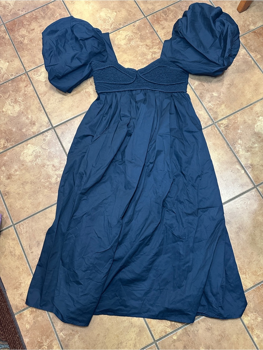 Piper & Scoot Navy Puff-Sleeve Midi Dress with Smocked Bodice - L